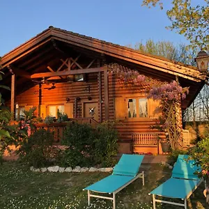 Chalet Laghetti Martina, Crevalcore